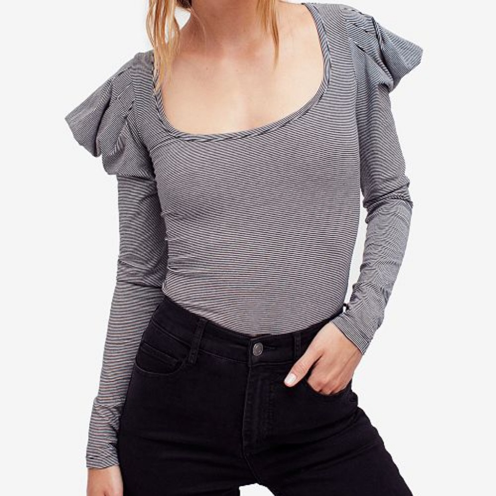 Adorable puff sleeve top